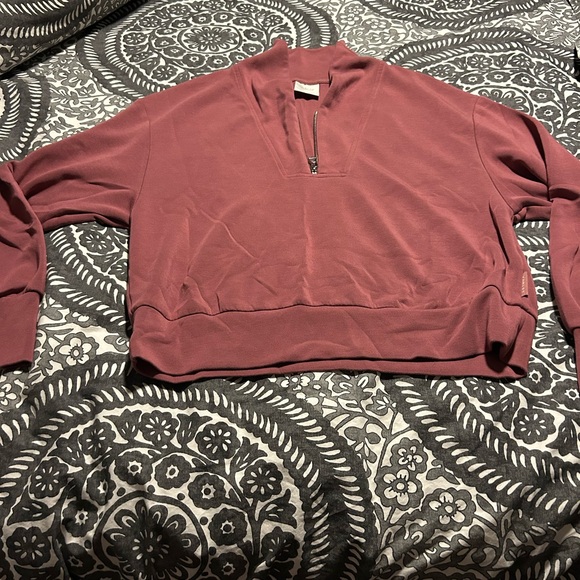 Varley Mauve Sweatshirt - Picture 4 of 4